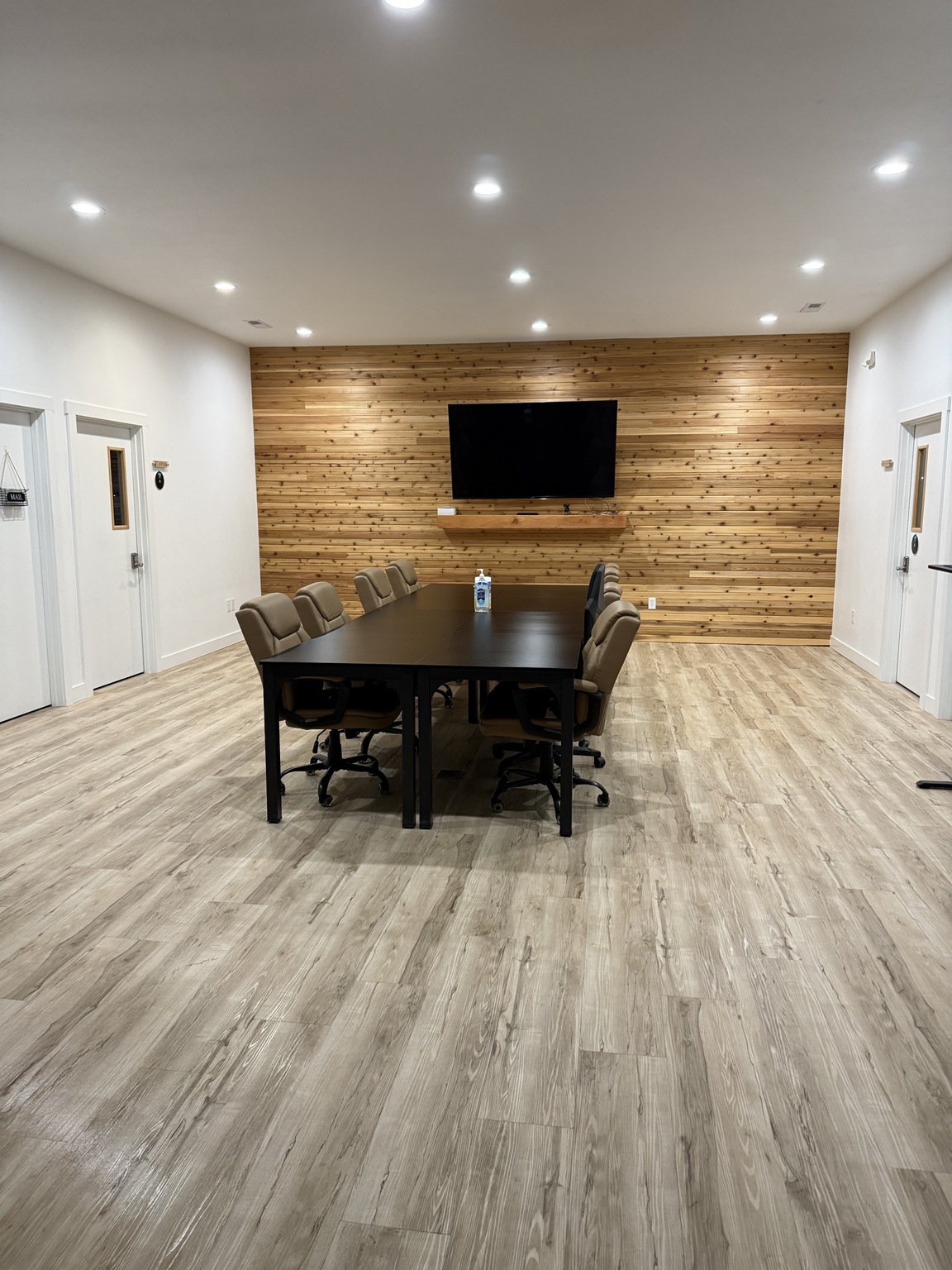 Professionally cleaned commercial conference room